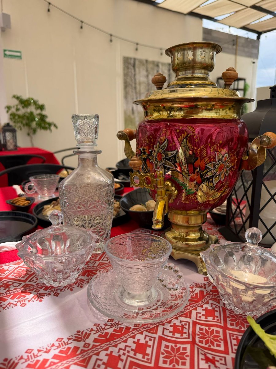 Samovar Ruso